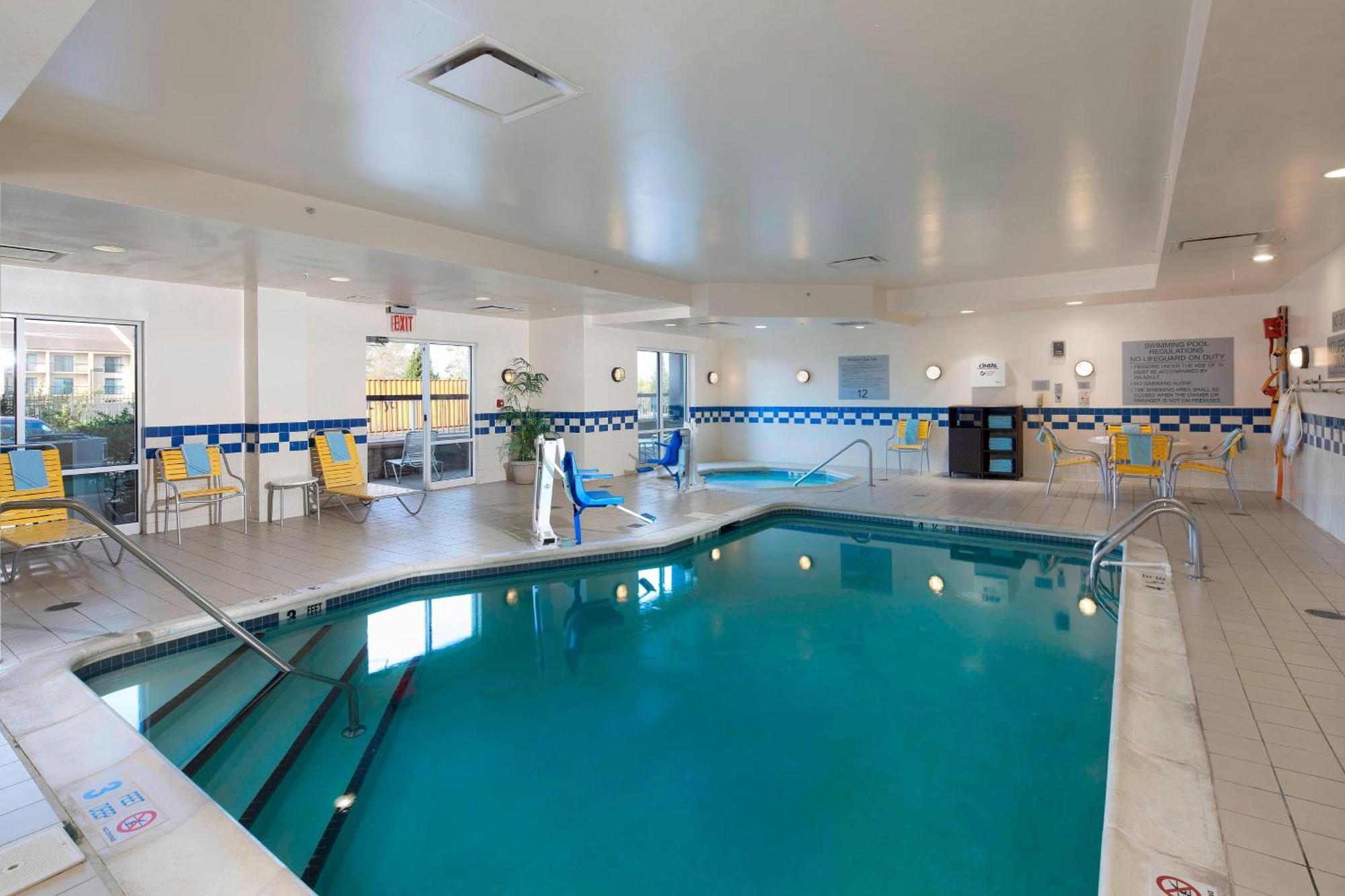 Fairfield Inn & Suites By Marriott Newark Liberty International Airport Buitenkant foto